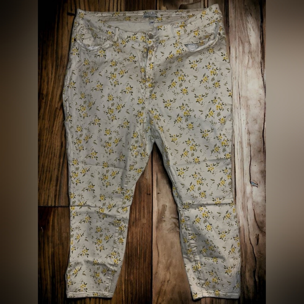 Floral Judy Blue Jeans